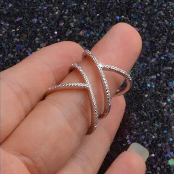 STERLING SILVER ZIRCON RING - Picture 2 of 5